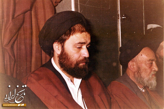 سیداحمد خمینی در کنار  علامه طباطبایی